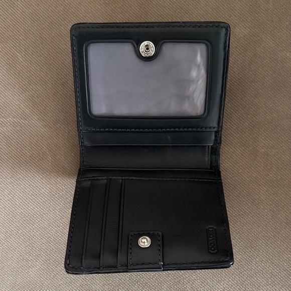 Coach Glossy Black Women’s Wallet - Picture 7 of 7